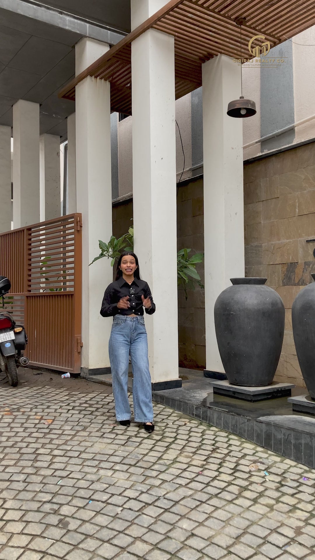 InfluencerDarshnaTankReal-EstateBusinessReelsByVictoryBrandAgency